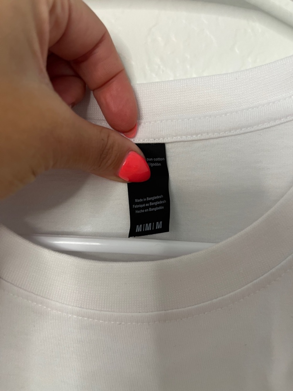 Amazon White Tee with Black Killer Whale Graphic - Picture 4 of 4